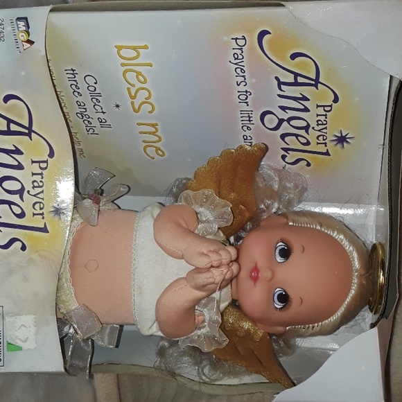 Set of 3 Prayer Angels - Picture 2 of 8